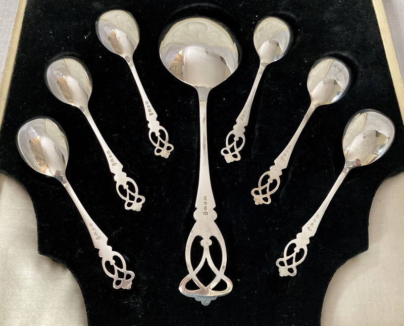 Cased set of Art Nouveau silver plated ice cream spoons, George Waterhouse & Co. of Sheffield, circa 1900 - 1910.