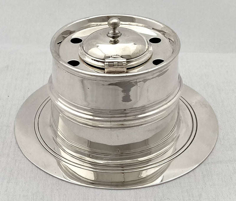 George V Silver Capstan Inkwell. London 1912 Sebastian Garrard. 9.2 troy ounces.