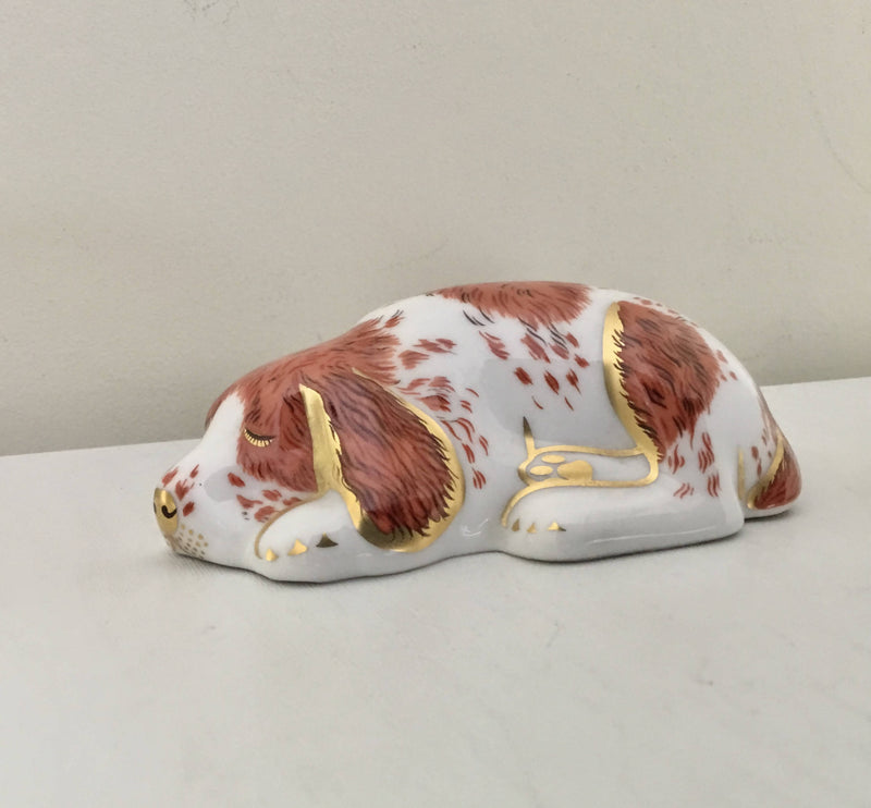Royal Crown Derby Puppy paperweight. RCD Collector’s Guild.