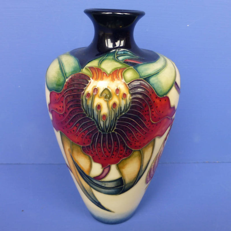 Moorcroft Vase Anna Lily By Nicola Slaney