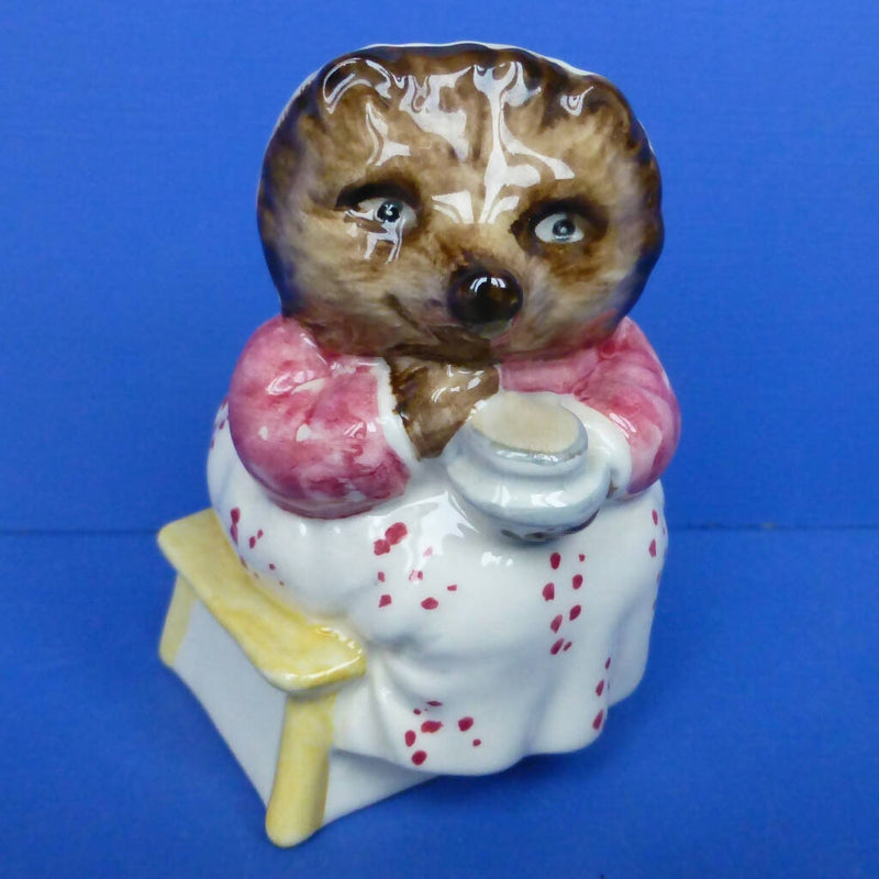 Beswick Beatrix Potter Figurine - Mrs Tiggywinkle Takes Tea (Signature Backstamp) BP4