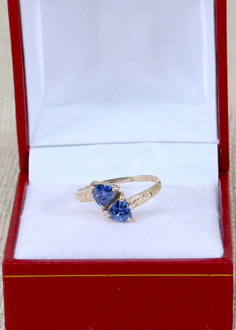 9ct Gold & Blue Iolite Ring