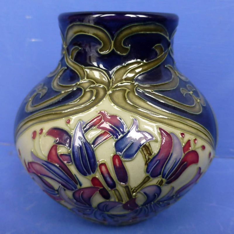 Moorcroft Sweet Amaryllis By Kerry Goodwin