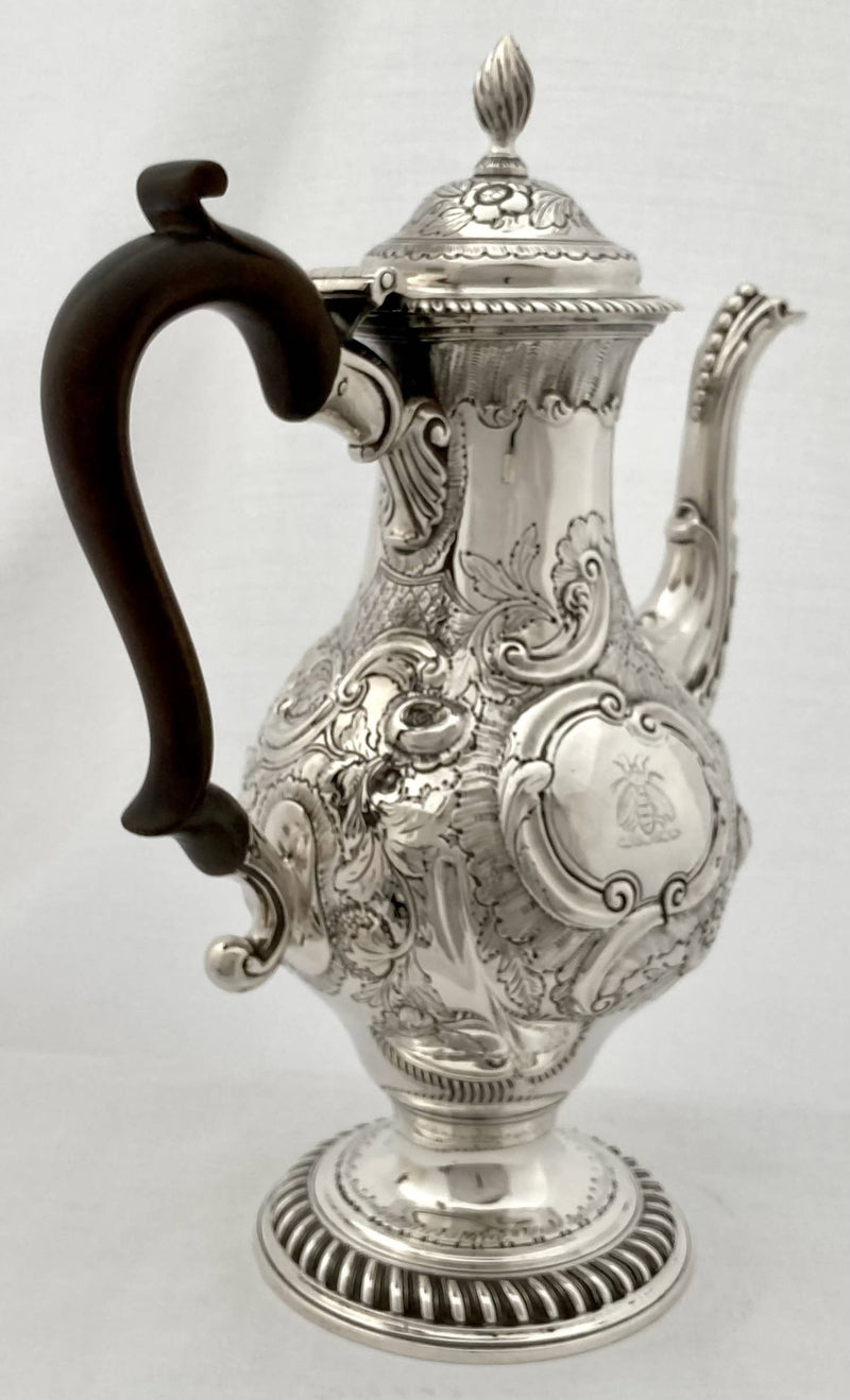 Georgian, George III, Silver Coffee Pot. London 1772 William Grundy. 31 troy ounces.