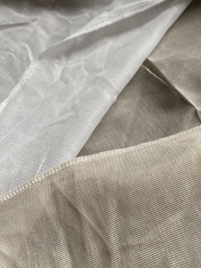Beautiful plain Cotton cream cotton madras lace to finish 115/180cms