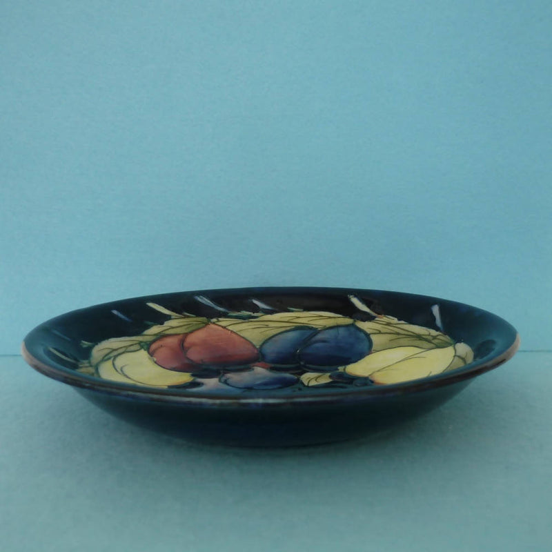 A Moorcroft 7.2" dia Bowl. Wisteria Design c1920's by William Moorcroft.