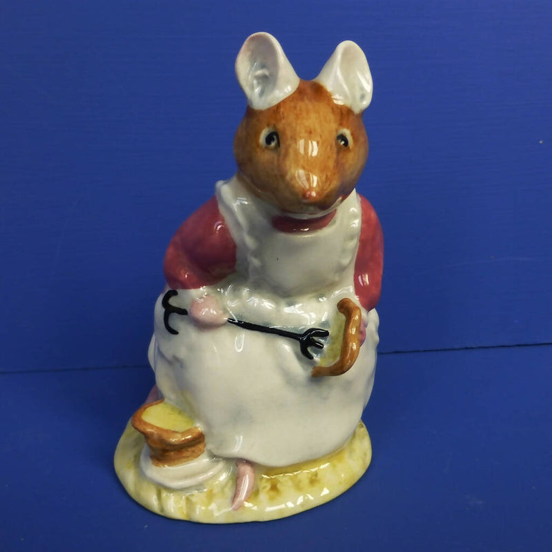 Royal Doulton Brambly Hedge Figurine Clover DBH16