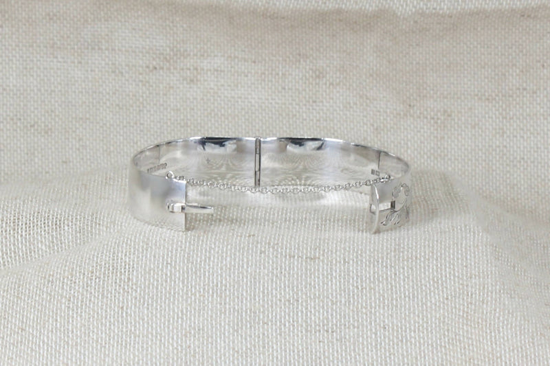 Vintage Solid Silver Hinged Bangle