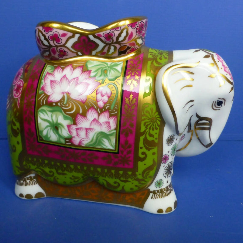 Royal Crown Derby Paperweight - Mother Elephant (Boxed)