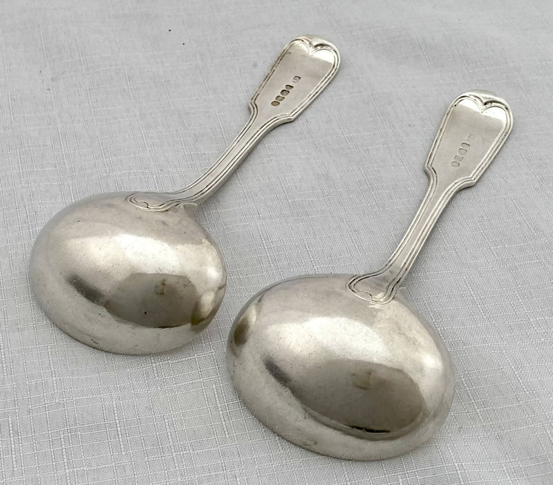 George IV Pair of Double Struck Thread Pattern Silver Sauce Ladles. London 1827 Josiah Piercy I. 4.9 troy ounces.