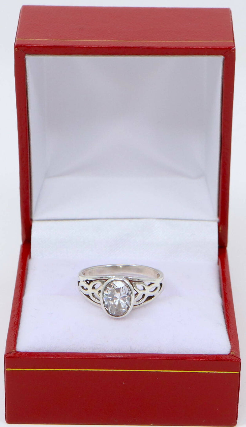 Silver & CZ Celtic Knot design Ring